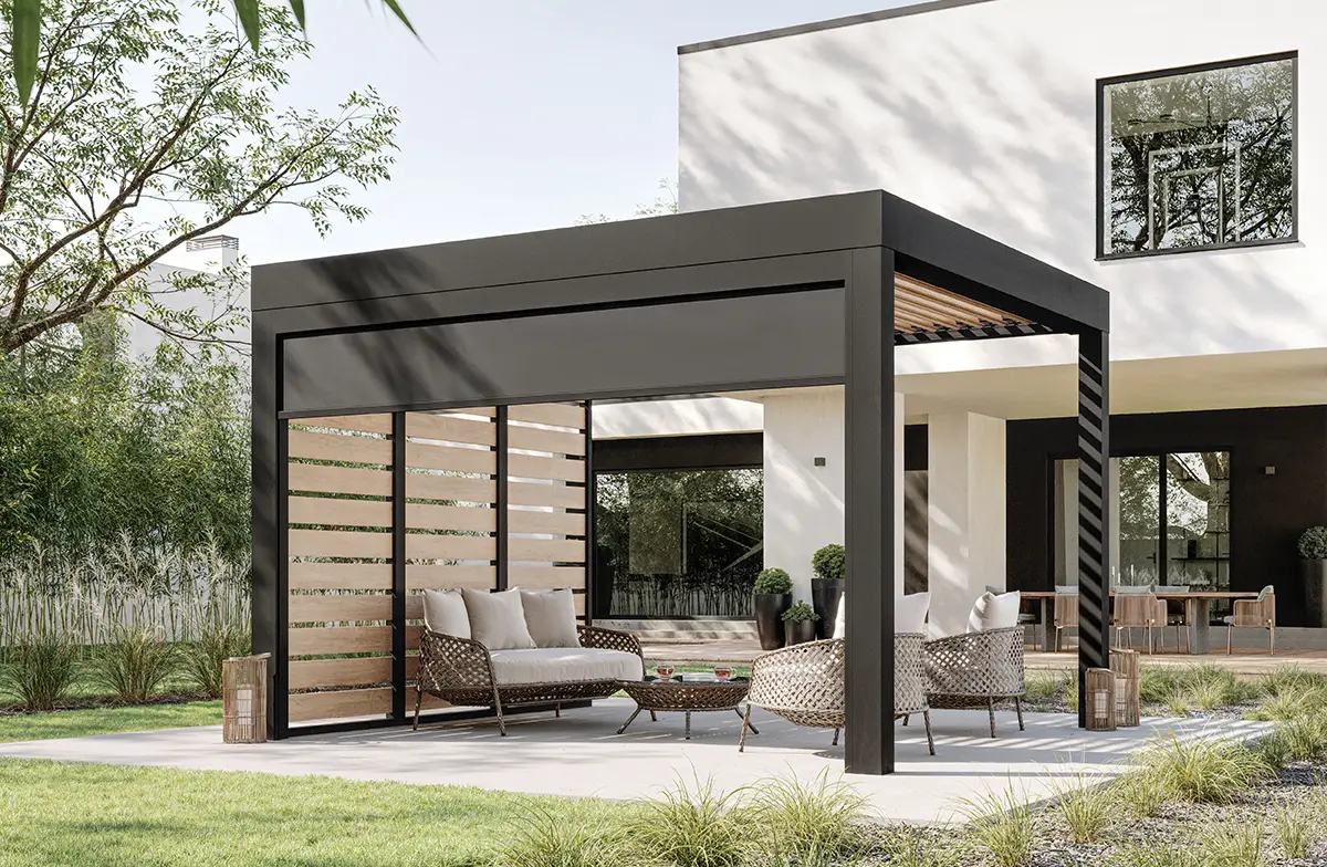 Pergola autoportante store zip lames ajourées Lily